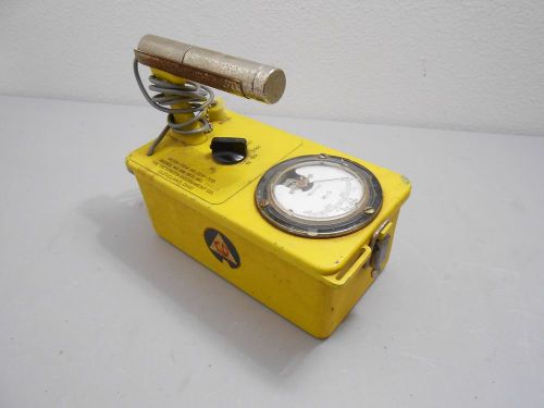 Victoreen Instruments OCDM CDV-700 6A Geiger Counter Radiation Detector Meter
