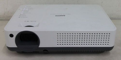 Sanyo plc-xw56 pro xtrax multiverse projector 2000-lumen 430w lcd faulty for sale