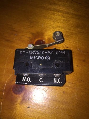 Micro switch DT-2RV212-A7 Switch, 10A 125 or 250VAC