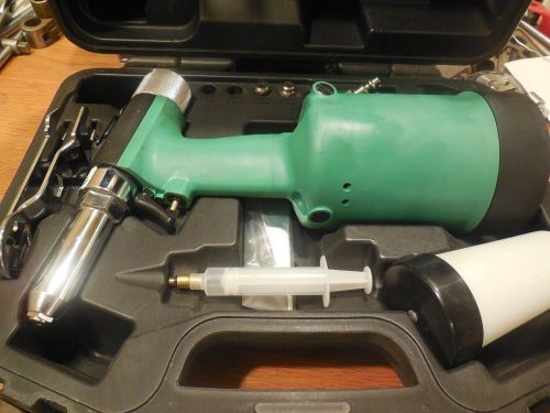 Speedaire Pnuematic Air Riveter # 3CRH6 with Case, Owners Manual &amp; 3 Tips Sizes