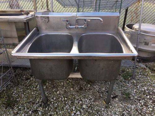 2 Compartment Utility Sink with Faucet