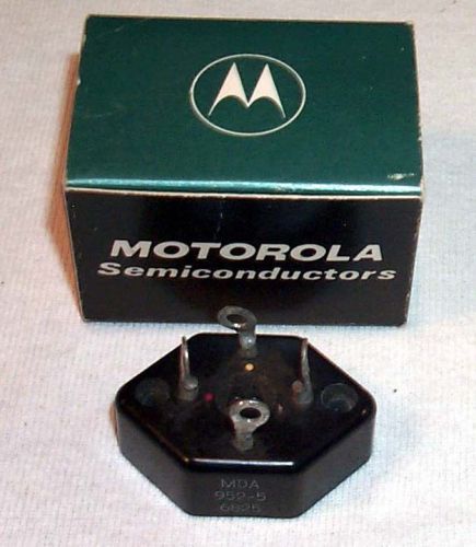 One NEW Motorola Semi Conductor Rectifier Bridge MDA 952-5 6825 Original Box