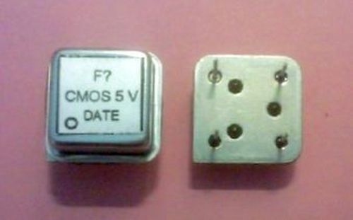 OSCILLATOR DIL8 - HALF SIZE ANY FREQUENCY  1-100 MHZ  5V lot of  2 pcs.