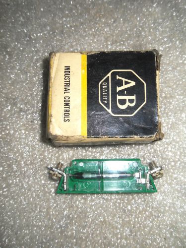 (y3-2) 1 nib allen bradley 700-cr5 green contact cartridge for sale