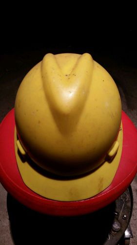 MSA V-Gard  protective head cap yellow Industrial helmet 6 1/2  7 3/4 size