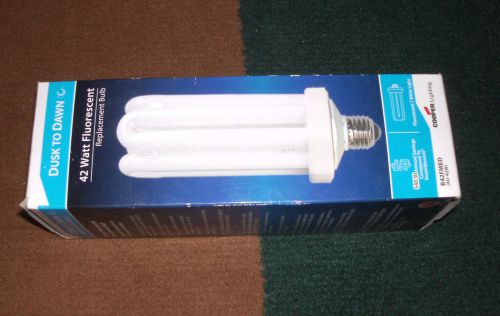 Cooper lighting 42 watt fluorescent cfl replacement for dusk-to-dawn light for sale