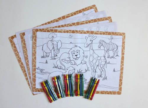 SET OF 5 ZOO PLACEMATS AND CRAYONS