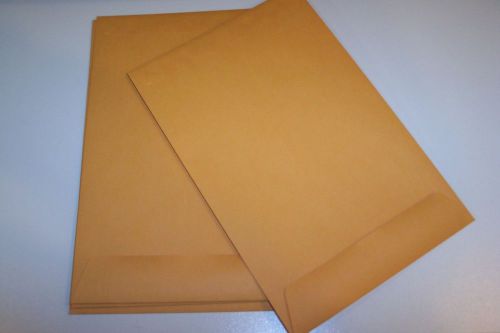 15 envelopes -- 6 x 9 (with gummed flap--no metal clasp)