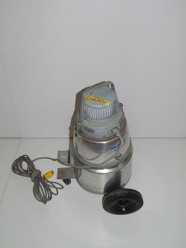 industrial nilfisk gm811 HEPA vacuum cleaner