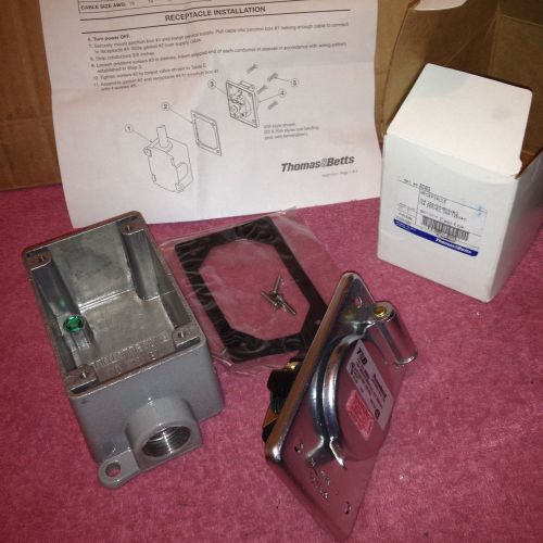 **NEW* THOMAS &amp; BETTS RUSSELLSTOLL 8083 EVER-LOK PIN &amp; SLEEVE 20 AMP RECEPTACLE