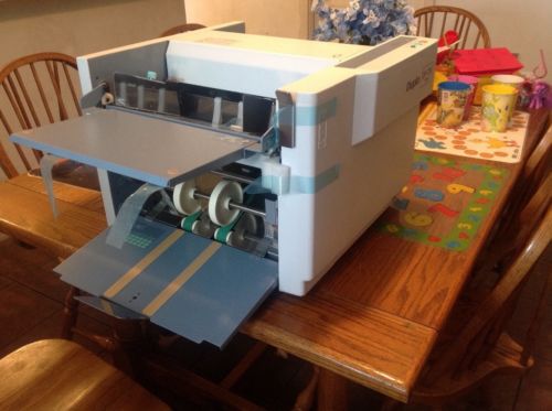 Duplo DF-755 Automatic Paper Folding Machine