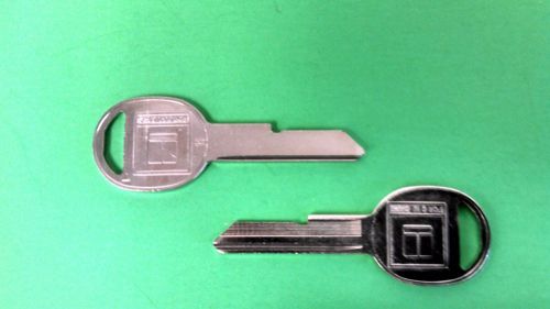 Ilco gm-h key blanks for general motors -- 2 boxes of 50--- 100 blanks total for sale