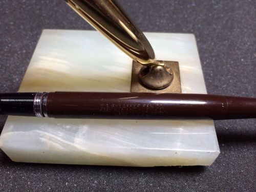 Vintage W.A. Sheaffer Pen Company with 14K Gold Pen Set with marble stand