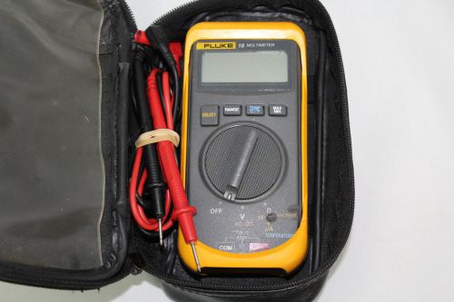 Fluke 16 HVAC Digital Handheld Multimeter with soft case and leads