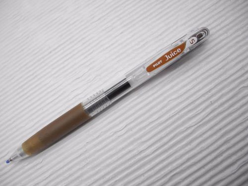 1 X Pilot retractable Juice 0.5mm gel ink/ball point pen Brown(Japan)