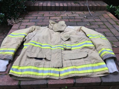 Cairns yellow fireman fire turnout jacket size 56 38 length 32, 2002 model 2b552 for sale
