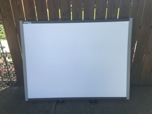 Smartboard SB660 64&#034; With BONUS 2nd Board, Tray And Cable!