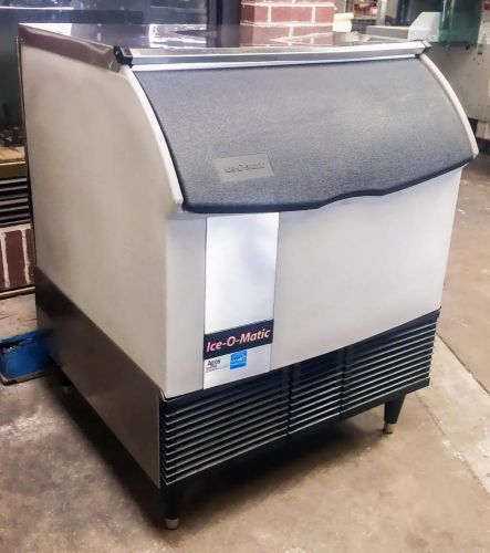 Ice-o-matic iceu300ha2 309lb. half cube air-cooled undercounter ice machine for sale