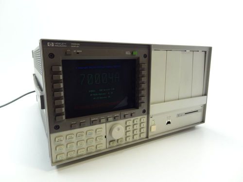 Hp 70004a spectrum analyzer display mainframe laboratory for sale