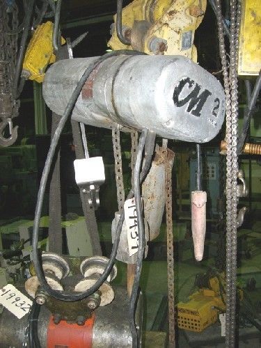 4000 Lb. CM Lodestar Electric Chain Hoist No R, 8 FPM, Pendant Control (19439)