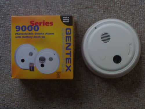 Gentex Smoke Alarm, model 9120/ good for hearing impaired