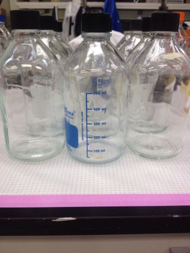 Wheaton Clear Lab Glass Bottles with Lids, 500mL Graduated In Sets Of 4