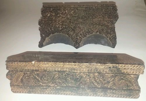 2 VINTAGE WOODEN HAND CARVED TEXTILE PRINTING FABRIC BLOCK STAMPS ETHNIC DESIGN