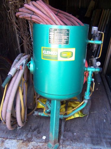 Clemcon  600# Sand Blasting Pressure Pot Model 2452