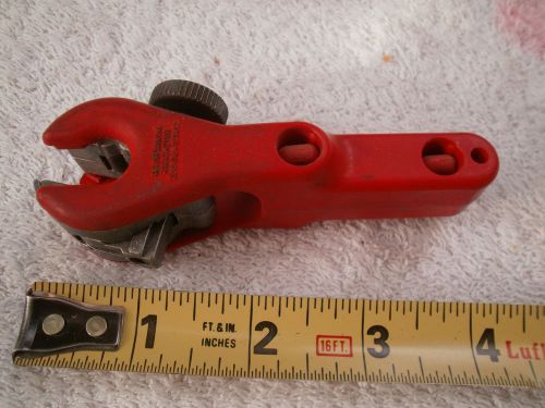 HT Mould small ratcheting pipe cutter #RC325