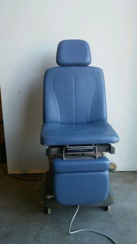 Midmark Ritter 75/311 Power Procedure chair. Excellent condition. With swivel