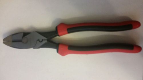 SOUTHWIRE HIGH LEVERAGE SIDE CUTTING PLIERS SCP9TPC