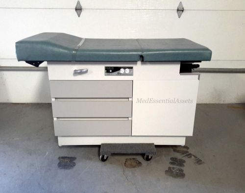 Enochs Excel 71 Dual Electrical Outlet Steel Base Cambridge Blue Exam Table Lab