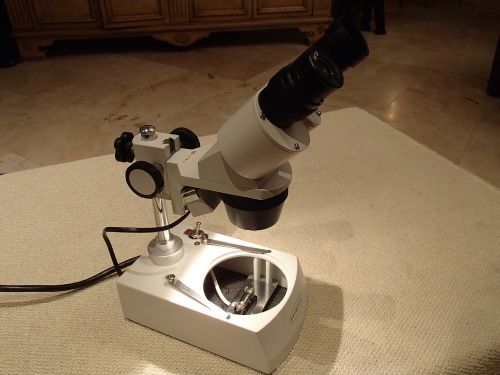 2X/4X PREMIERE MICROSCOPE. MAGNIFY COINS, STAMPS ETC. FOR PARTS OR FOR REPAIR
