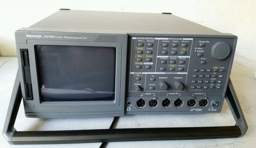 Tektronix AM700 Audio Measurement Set
