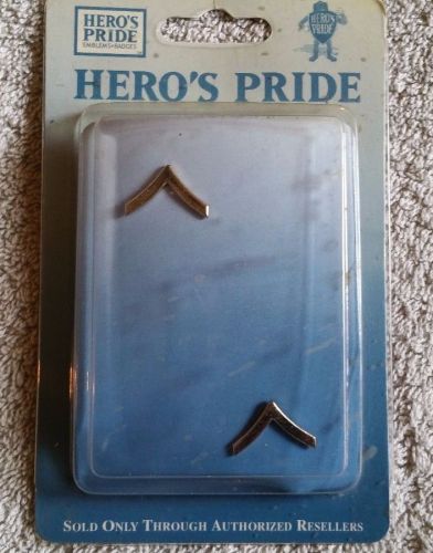HERO&#039;S PRIDE PAIR OF GOLD PRIVATE BARS 6550