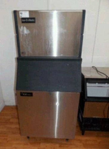 Scotsman Commercial Air Cooled Ice Machine. 115-120 Volts, 60 H