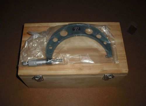 Precision Measuring Tools - Micrometer / wood case