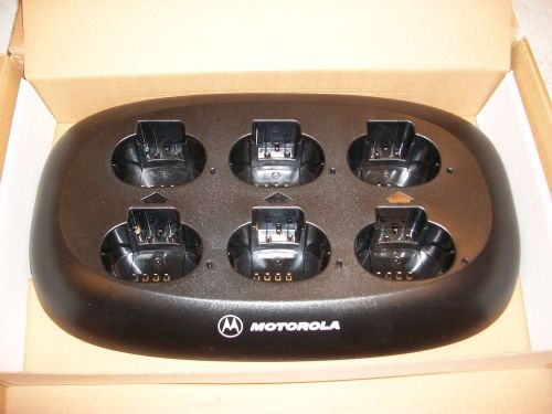 Motorola multi unit charger base 6 for two way radio 53879c for sale
