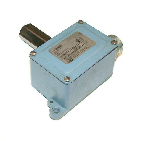United electric pressure switch 15 amp 480 vac model j6-9610 for sale