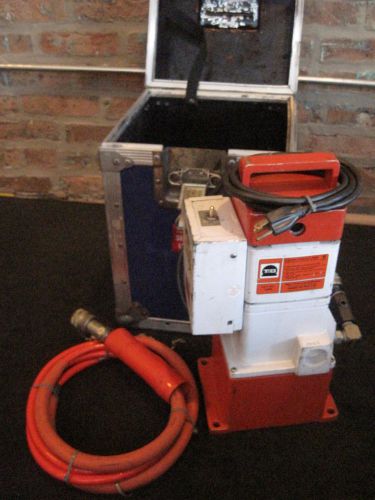 Thomas betts model 13600 10,000 psi hydraulic pump huskie greenlee panduit for sale