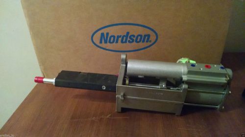 Nordson 161424 or 1085001 14:1 piston pump new for mesa or 3000 series for sale