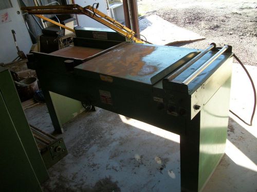 Sergeant Fexible Packaging Machinery heat tunnel shrink table