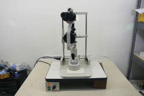 Marco IV 4 slit lamp with light source