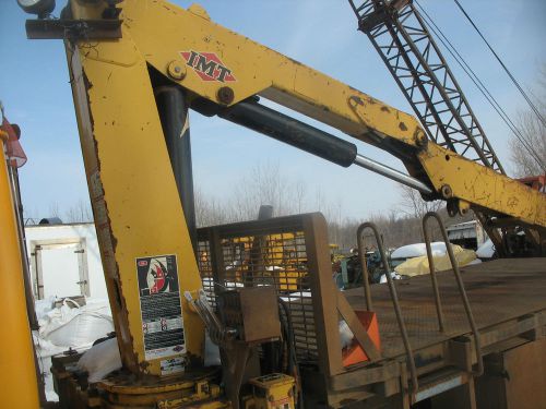 imt knuckle boom 12000lb capacity, flatbed, 1996 truck crane 466  auto low hour