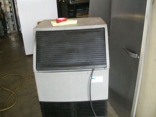 ICE MAKER, UNDER COUNTER, ICO MATIC, 200 LBS, CUBER , 115V, 900 ITEMS ON E BAY