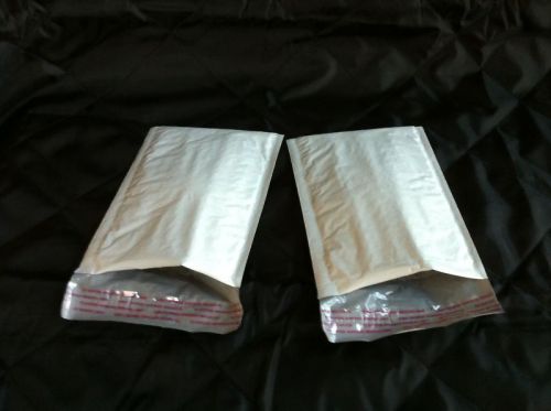 500 #000 ~ 4x8 ~ poly bubble mailers padded envelopes mailer bags 4&#034; x 8&#034; for sale