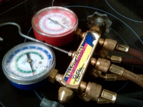 Manifold Refrigeration gauges with hoses