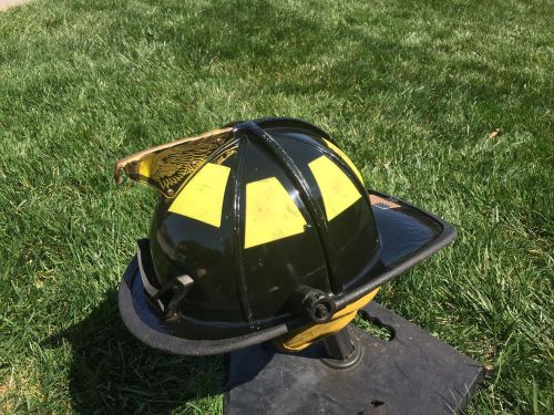 Cairns 1010 Fire Helmet