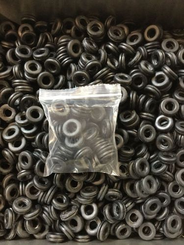 25 Rubber Grommets 1/2&#034; ID For 3/4&#034; Hole With 1/16&#034; Panel Gap