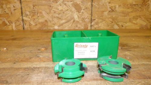 Grizzly C2122 Carbide Shaper Cutters 3/4&#034; Bore, V Groove Paneling Set
